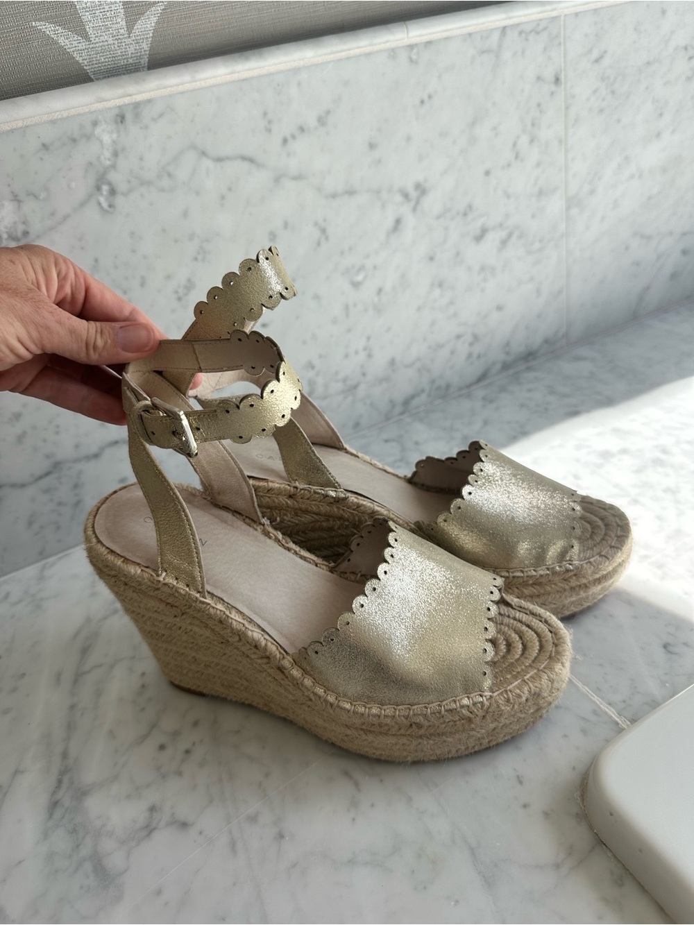 Caslon Gold Scalloped Espadrille Wedge Sandals